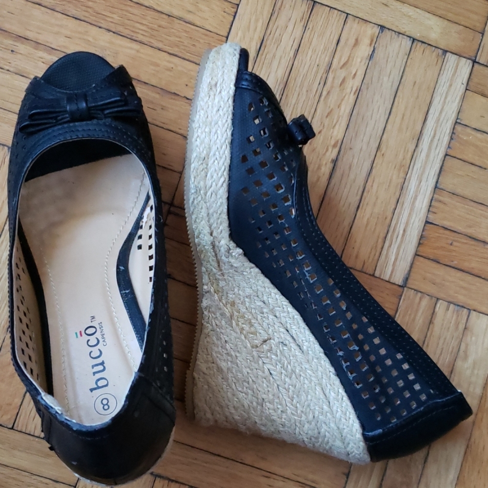 Back Bucco Wedges - Picture 6 of 8